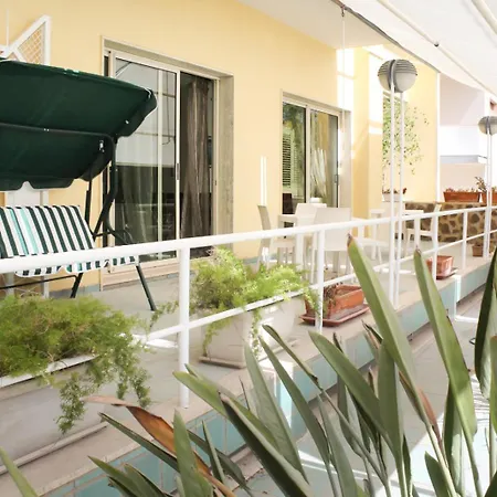 Pietra Hotel 3*