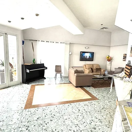 Pietra Ξενοδοχείο Οτράντο