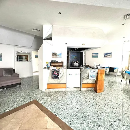 Pietra Hotel