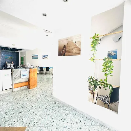 Ξενοδοχείο Pietra 3*