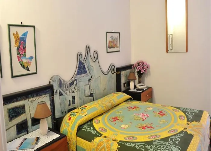 Готель Pietra 3*